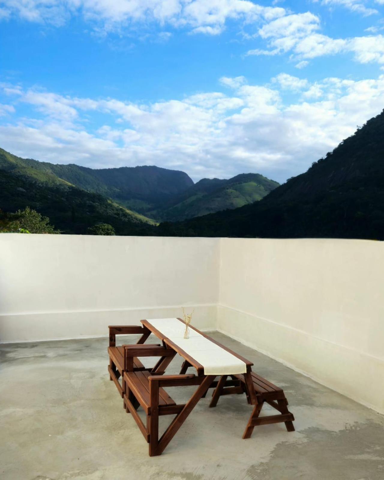 Cantinho Na Serra - Apartamento Santa Maria Madalena Exteriör bild