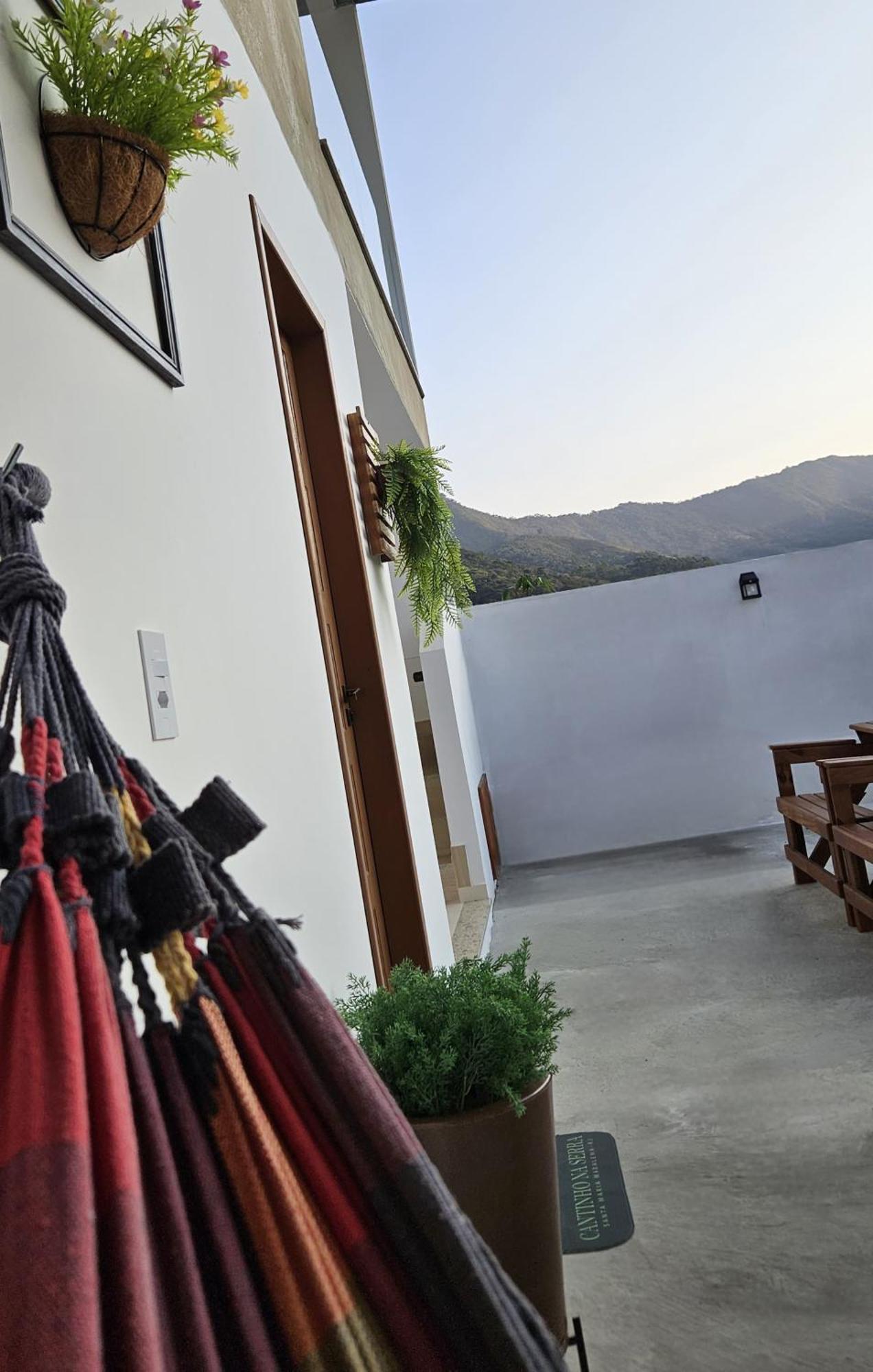 Cantinho Na Serra - Apartamento Santa Maria Madalena Exteriör bild